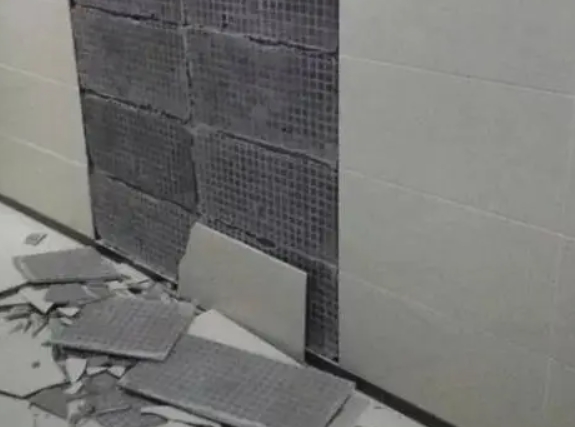 苍梧瓷砖空鼓维修公司分享下苍梧墙砖松动维修的知识